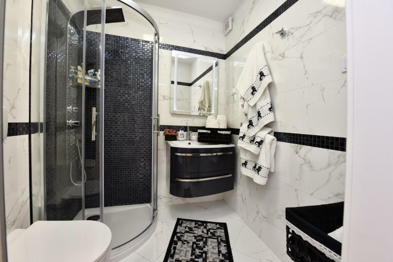 פורץ Apartment Markovski מראה חיצוני תמונה
