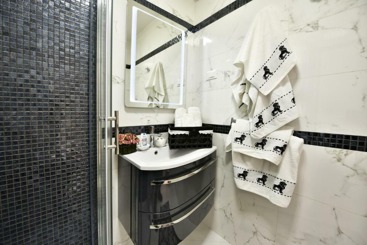 פורץ Apartment Markovski מראה חיצוני תמונה